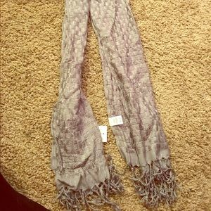 Brand new!! Sparkly gray scarf with fringe bottom