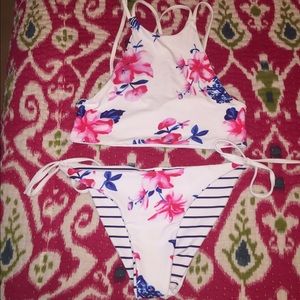 Cupshe bikini size small