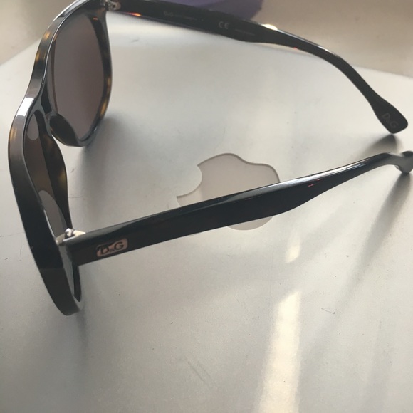 dolce & gabbana brown sunglasses thick aviators - Picture 3 of 4