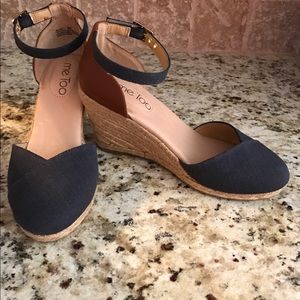 Me Too Blakely espadrille wedges