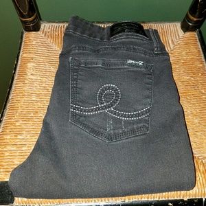 Seven7  Distressed  Black Size 12 Skinny Jean