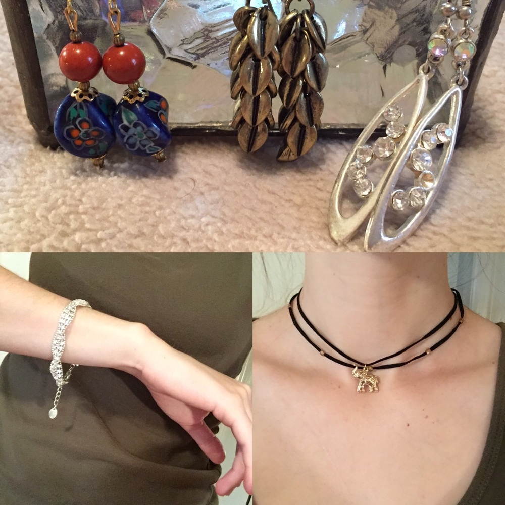 🌟💍Jewelry Bundle!! 🌟12 items and Glass Box