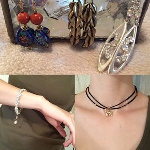 🌟💍Jewelry Bundle!! 🌟12 items and Glass Box