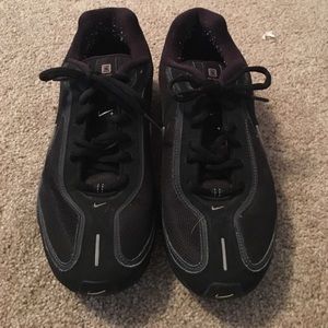 black nike sneakers