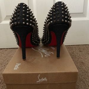Authentic Christian Louboutin Pigalle 38.5