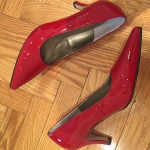 Ros Hommerson Patent Leather Shoes Size 6.5N