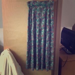 Patterned maxi skirt