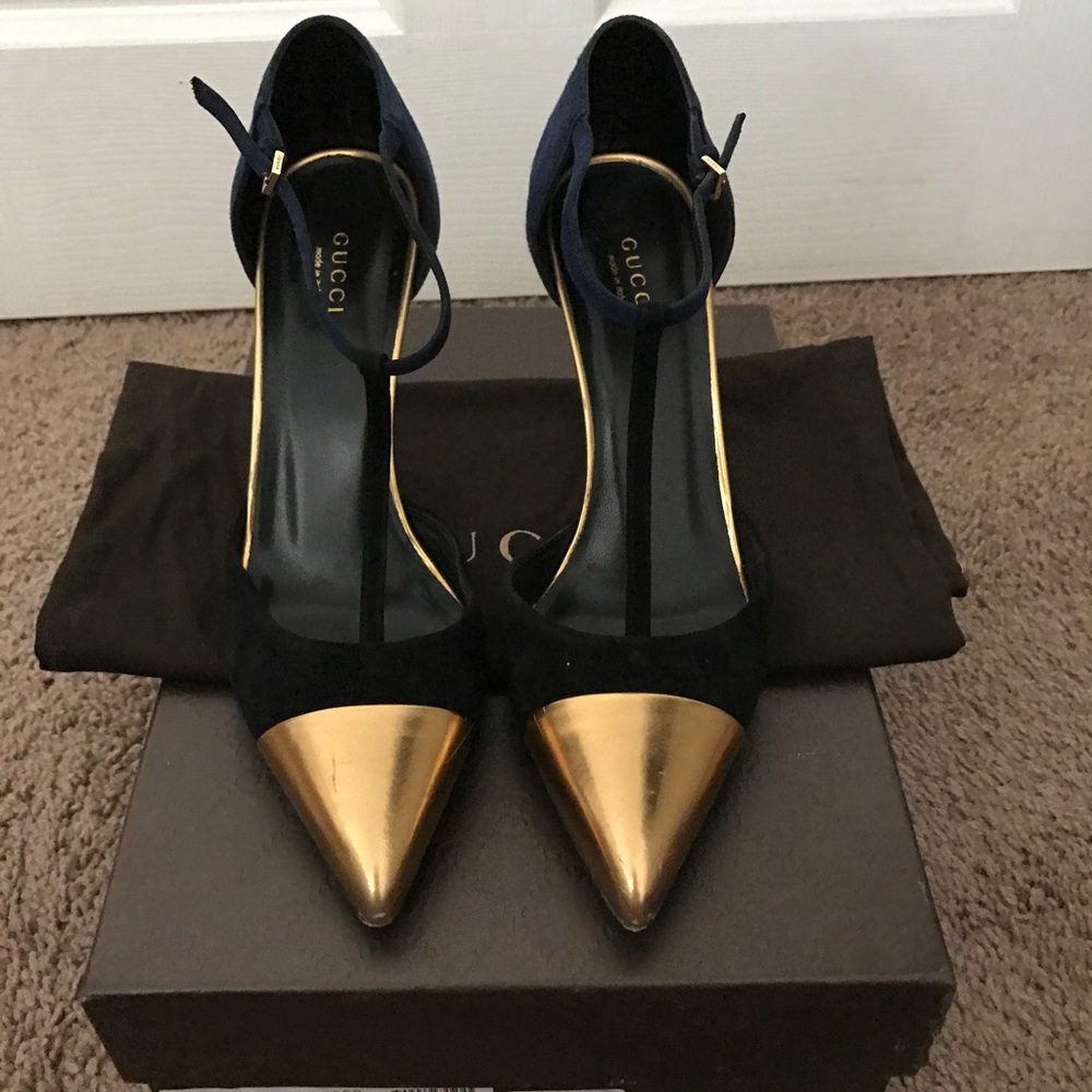 Authentic Gucci T-strap pump Size 38