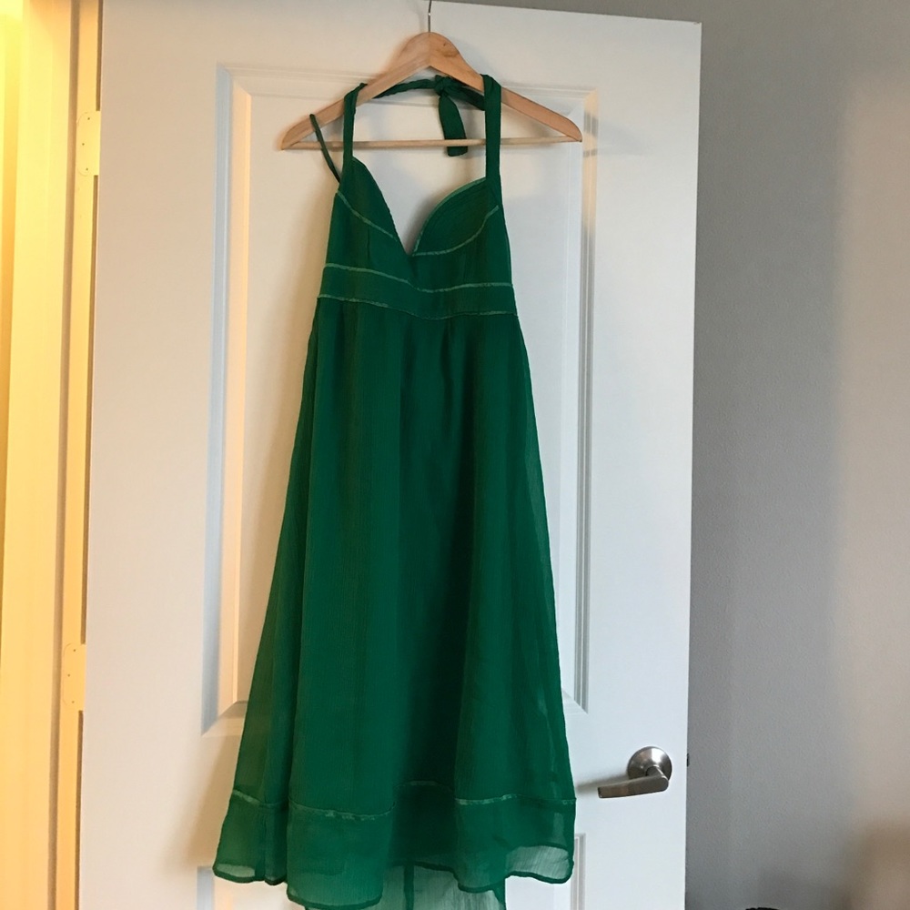 Green Sweetheart Neckline Dress