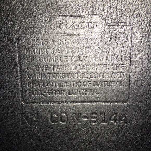 •SOLD•Coach Black Leather Cross Body Vintage Purse - Picture 2 of 8