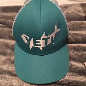 Never Worn Yeti hat