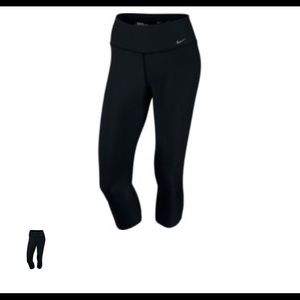 Nike One Legend 2.0 Crop Leggings