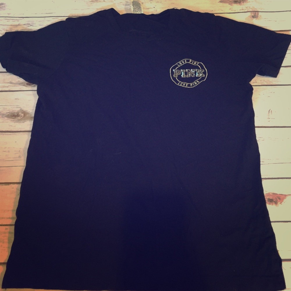 VS Pink. Sequined T shirt