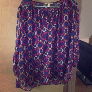 Geometric sheer top