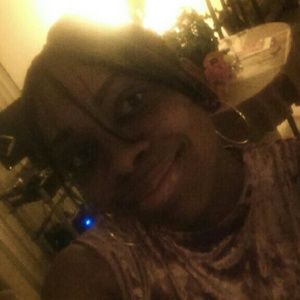 Meet your Posher, Ebony