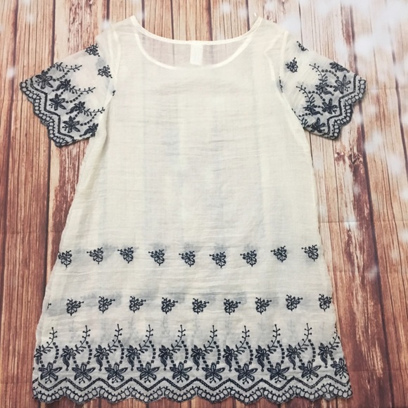 NWOT Summer sheer tunic/coverup - Picture 3 of 4