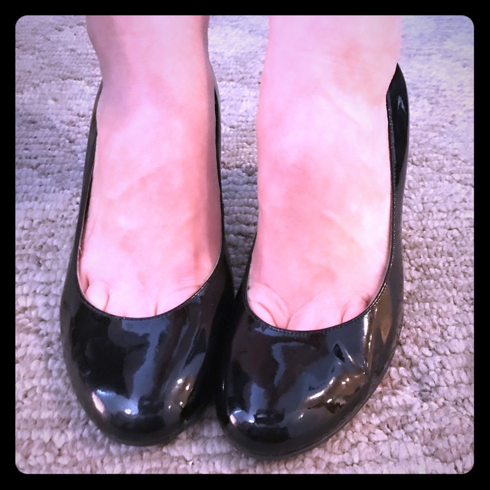 Cole Haan Patent Leather pumps