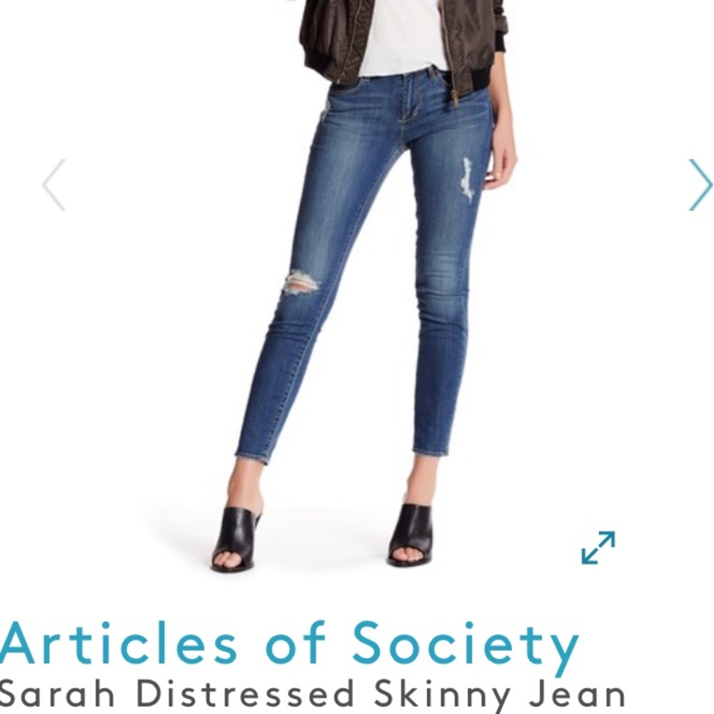 Articles of Society Sarah Distressed Skinny