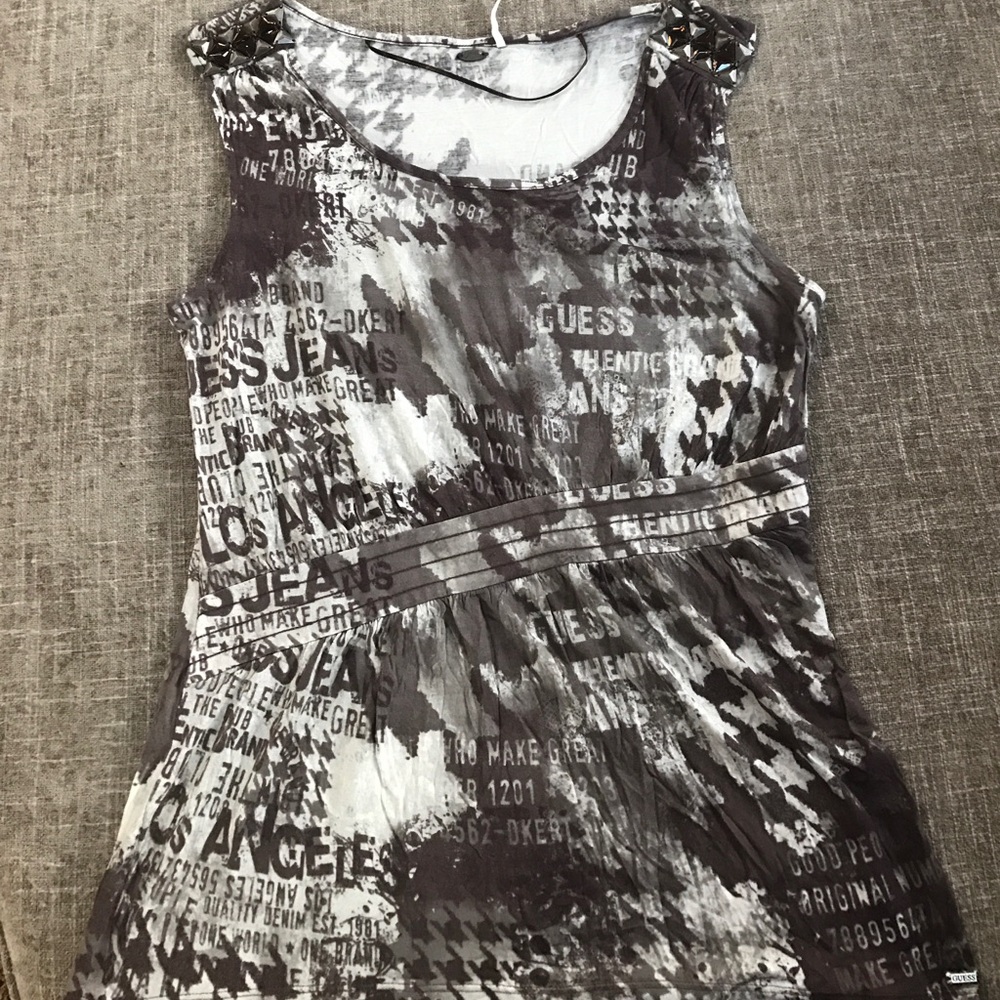 Guess patterned tshirt