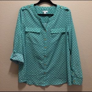 Mint and Navy Roll Tab Sleeve Button Up Blouse