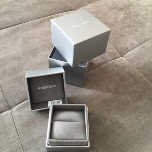 Nordstrom ring 💍 box
