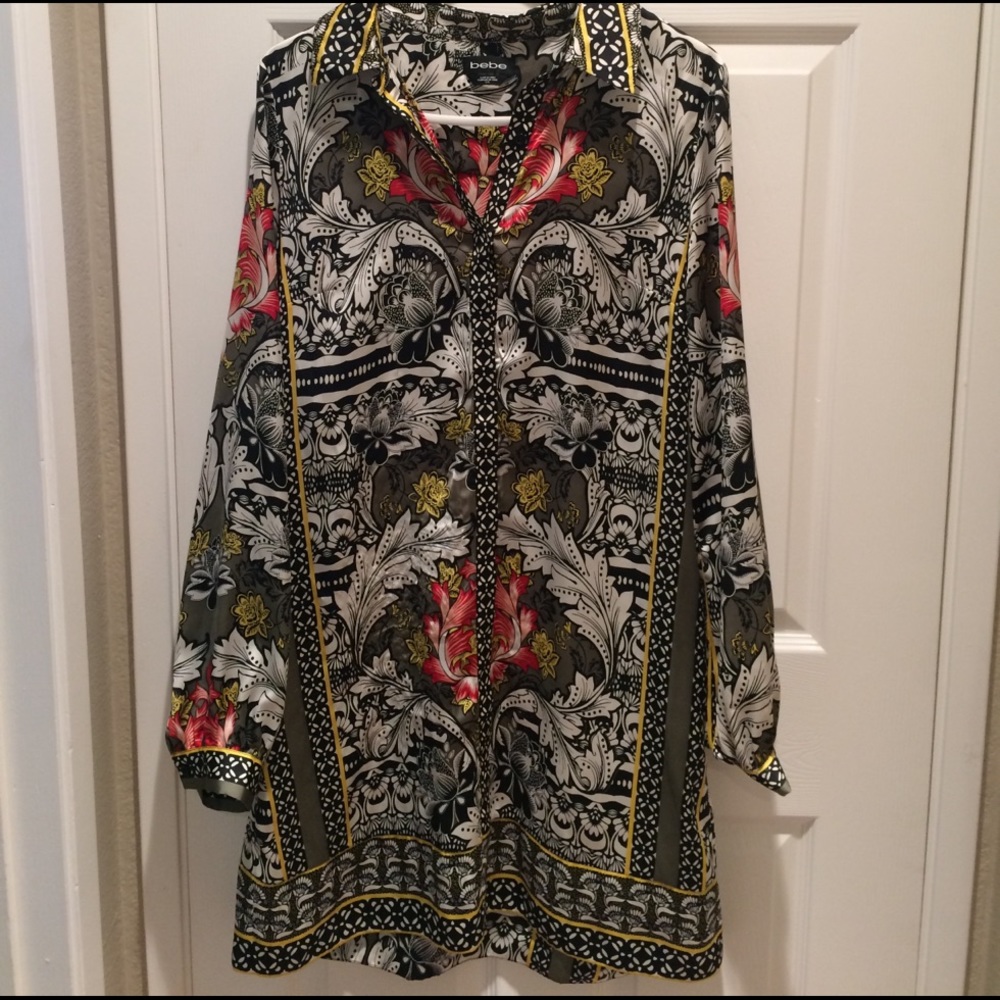 Bebe dress
