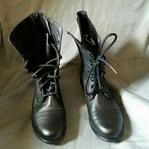 Steve Madden Troopa Boots