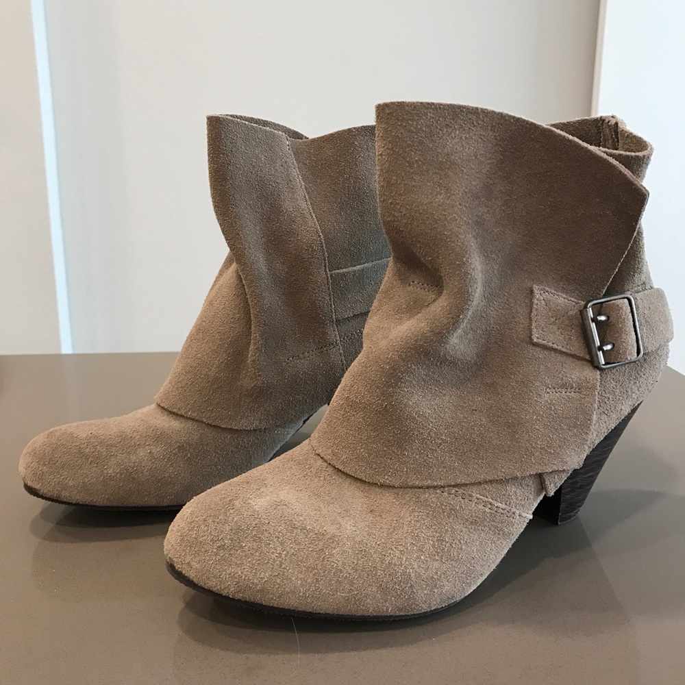 Steve Madden Suede Booties
