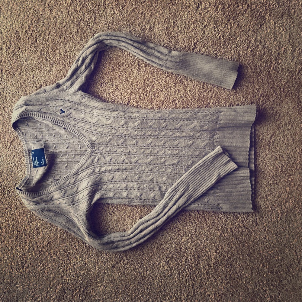 American Eagle Sweater