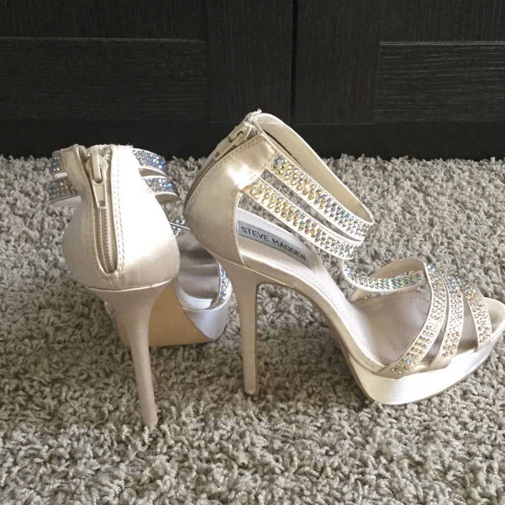 Nude Rhinestone Platform Heels - Picture 4 of 4