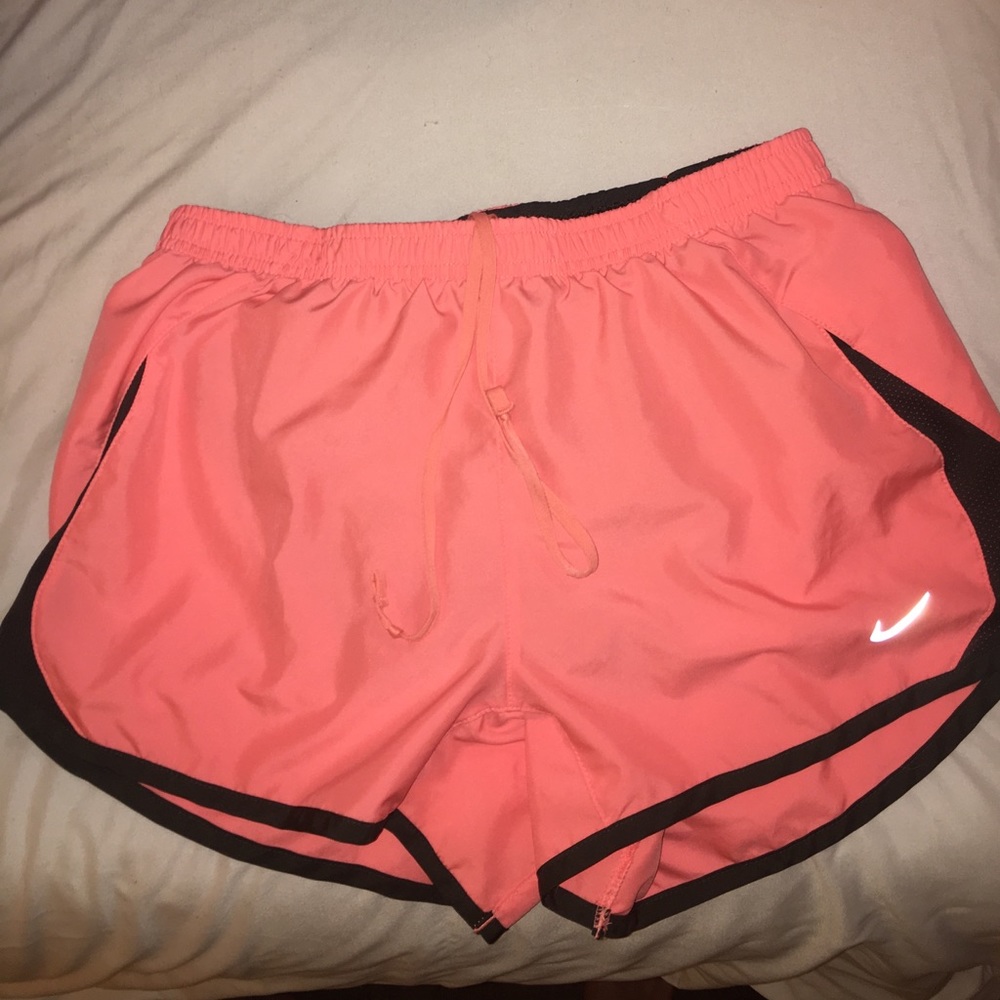 Nike dry tempo shorts