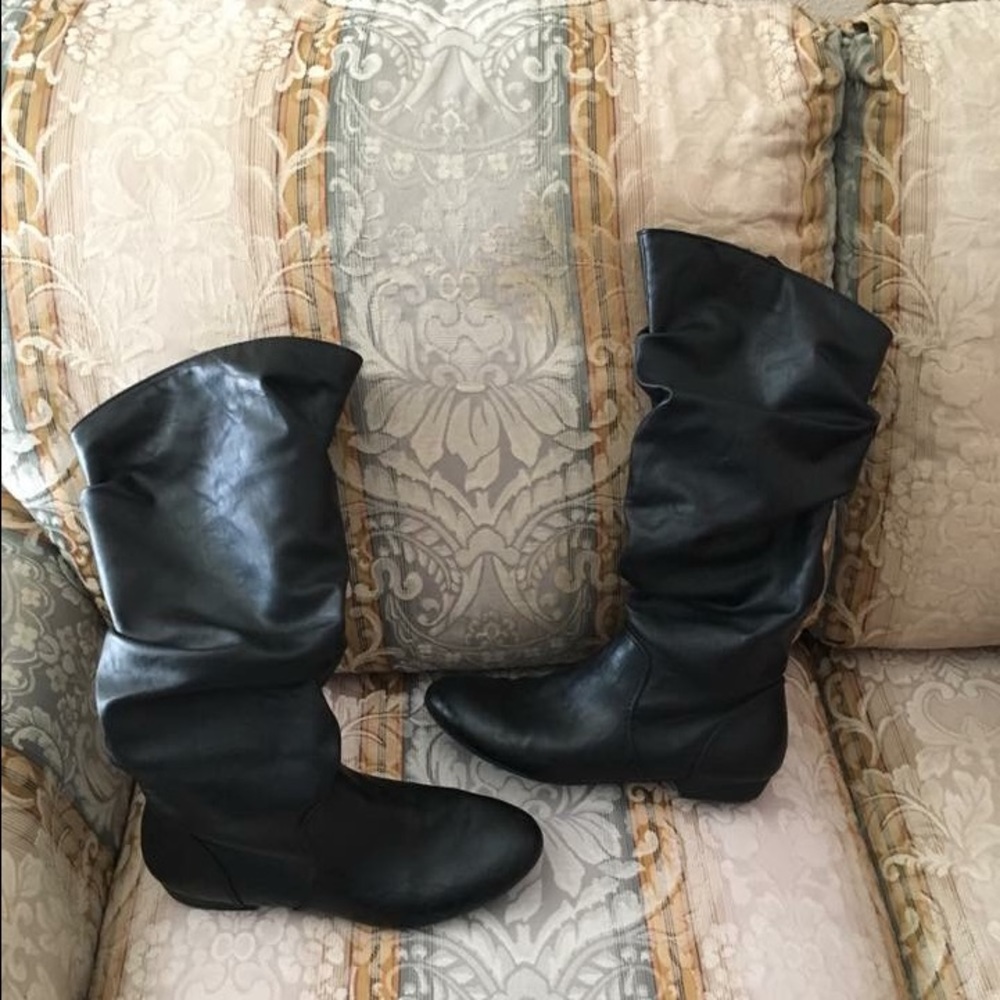 Worn a few times but to small for my feet now