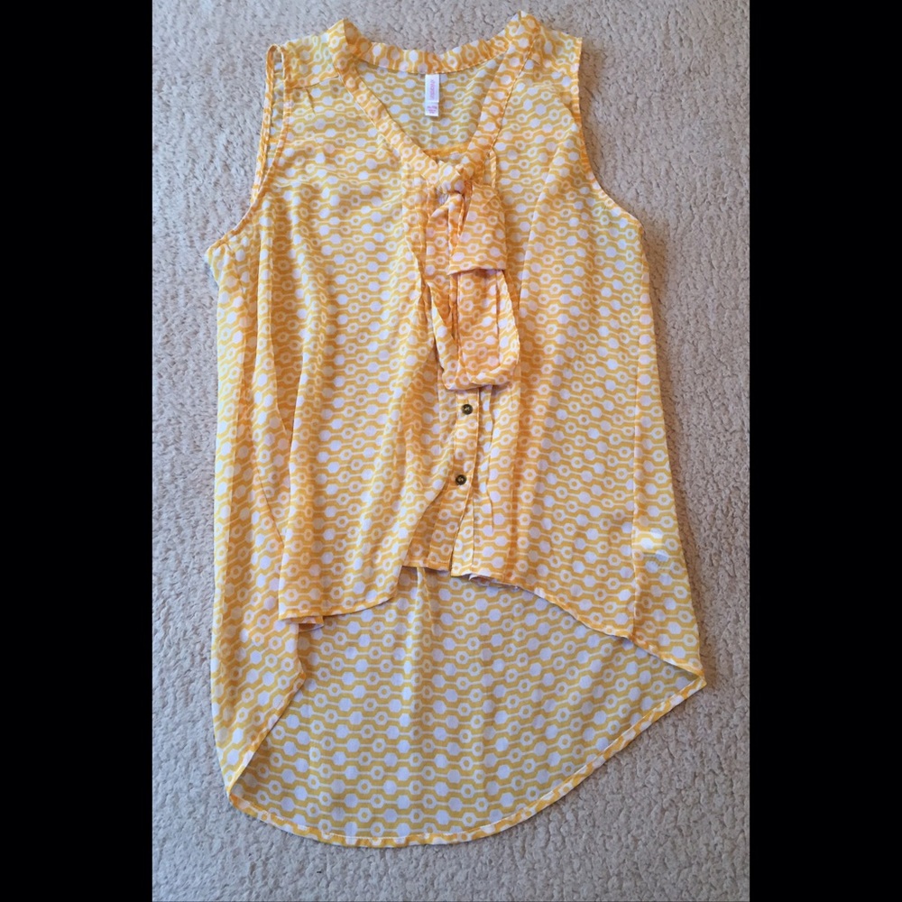 Like new juniors Xhilaration tank!