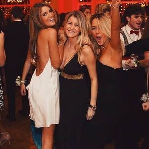 Meet your Posher, Claudia