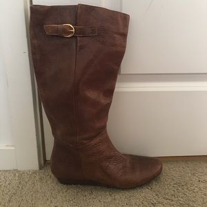 NWOT Knee-high brown Steve Madden Boots