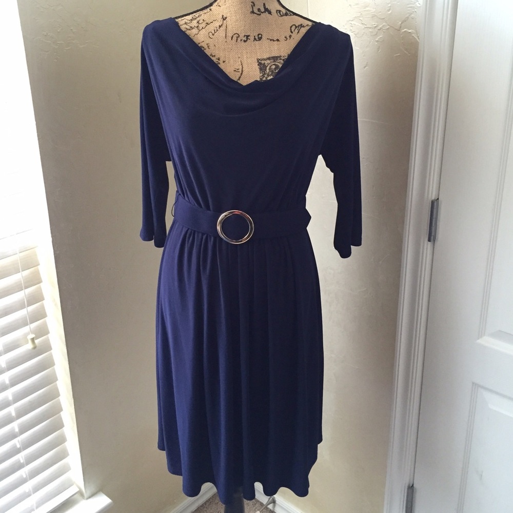 Jessica Howard dark blue dress