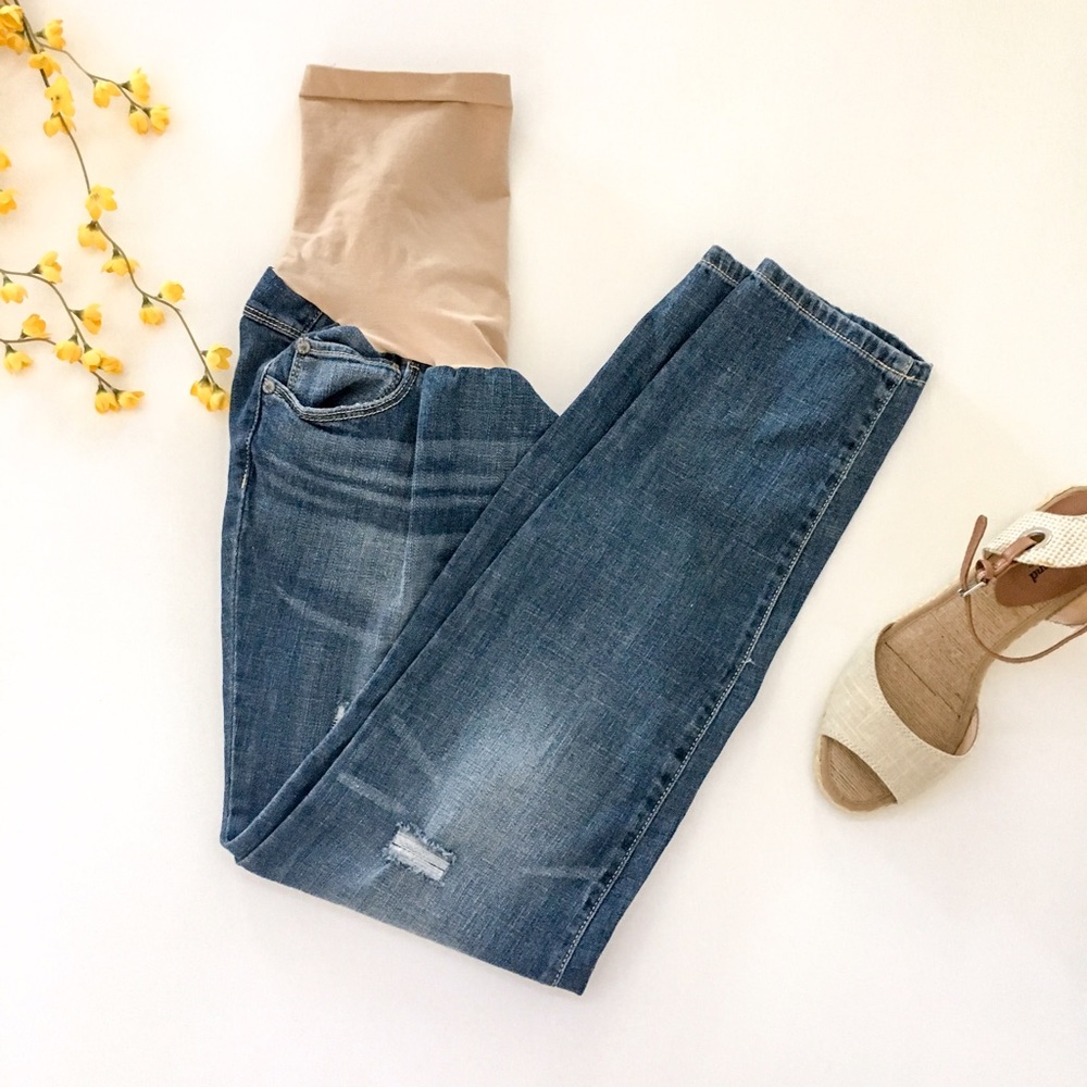 ⚡️FLASH SALE⚡️Distressed Maternity Jeans