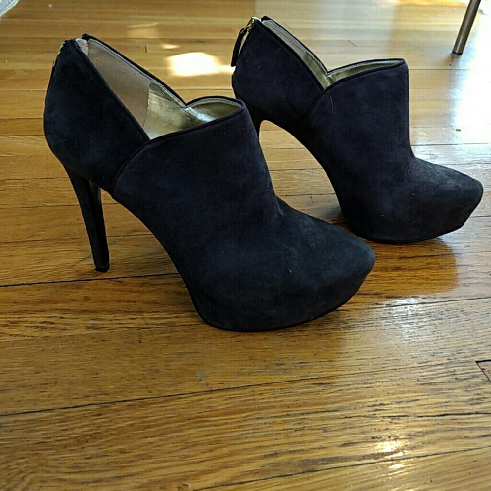Nine West ankle booties