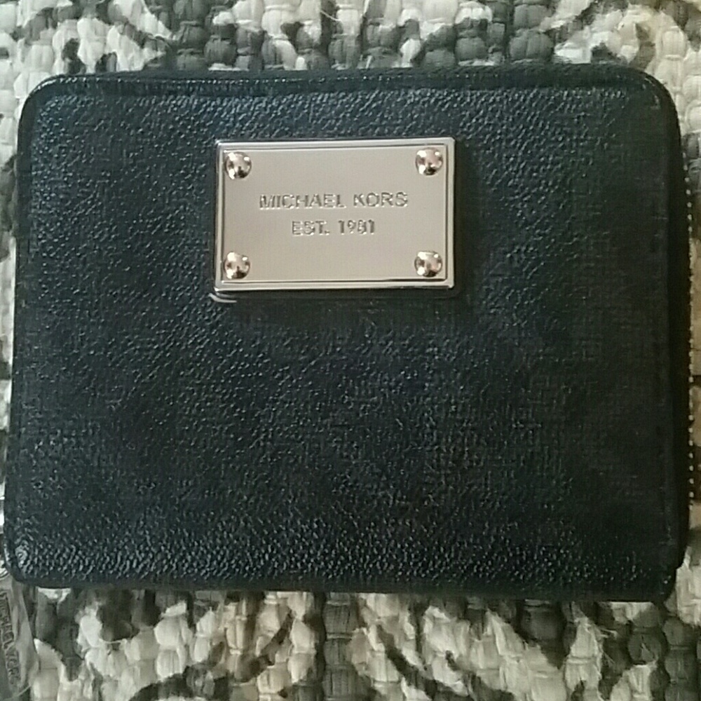 Used Michael Kors Jet Set Wallet