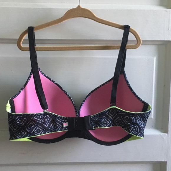 PINK by Victoria's Secret Wear Everywhere Bras (2) - Picture 4 of 4