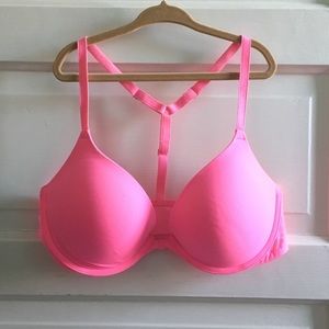 PINK by Victoria's Secret Wear Everywhere Bras (2)