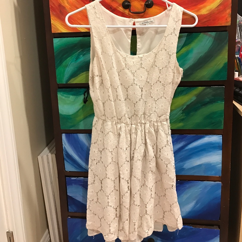 Key-Hole Pinch Waist Dress