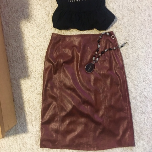 Chicos vegan leather pencil skirt - Picture 2 of 4