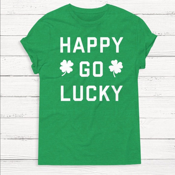New Women's St. Patricks Graphic Tshirt - Picture 1 of 1