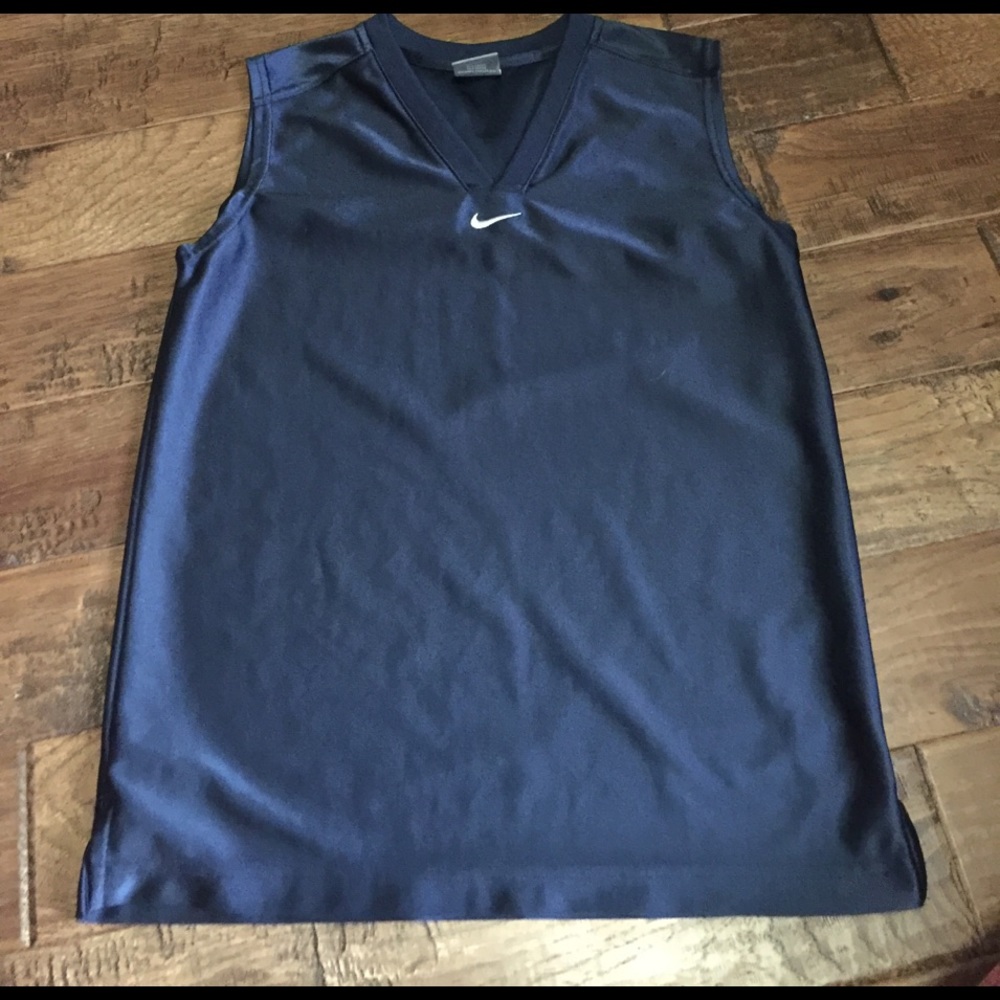 Boys Nike Tank.  M (10-12)