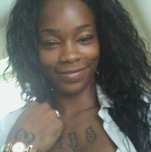 Meet your Posher, Briana