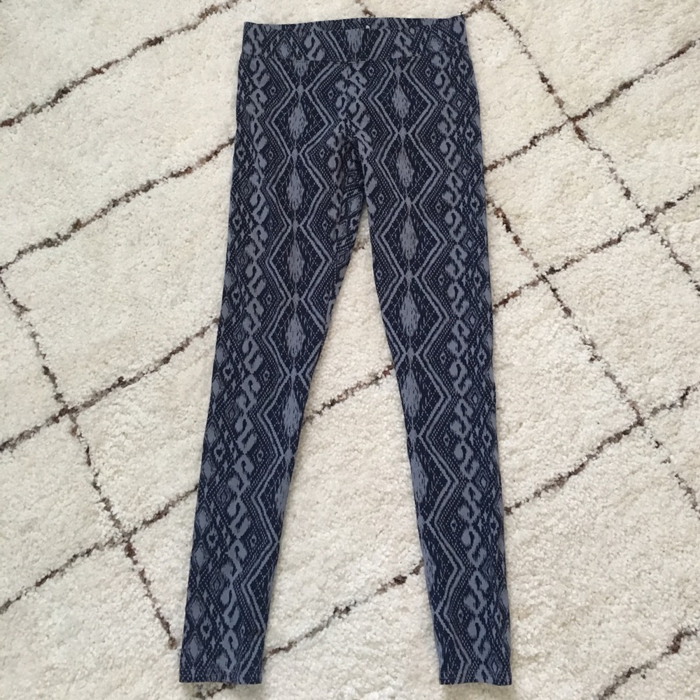 Patterned American Eagle Leggings
