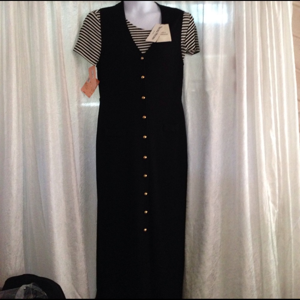 Versatile 2piece classic in black and white