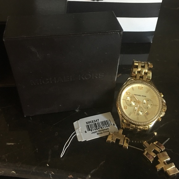 Gold Michael kors watch - Picture 1 of 4