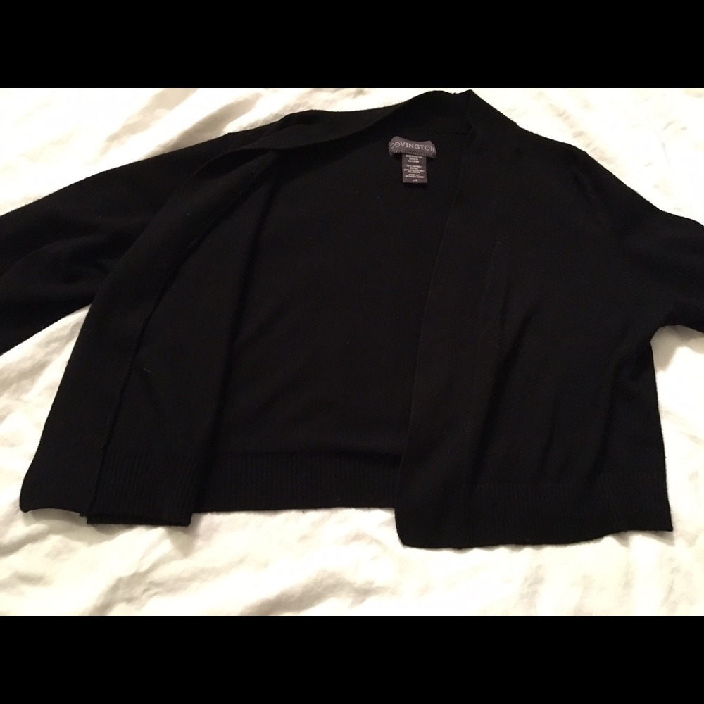 Cute black quarter sleeve short cardigan